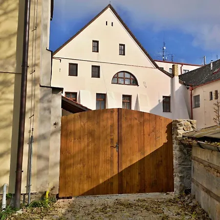 Apartamento Na Trojmezí, Florián *