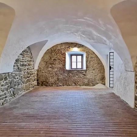 Na Trojmezí, Florián