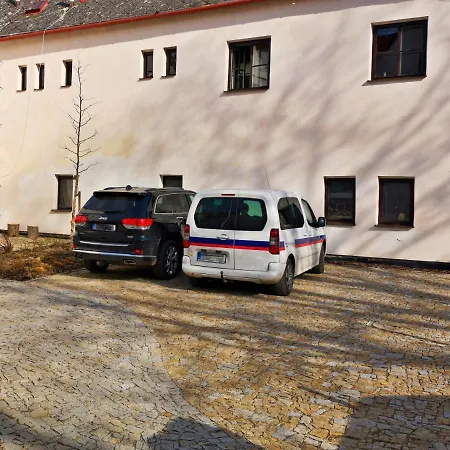 Apartamento Na Trojmezí, Florián