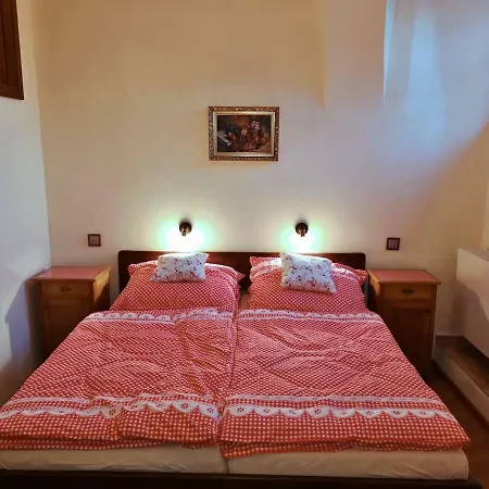 Apartamento Na Trojmezí, Florián